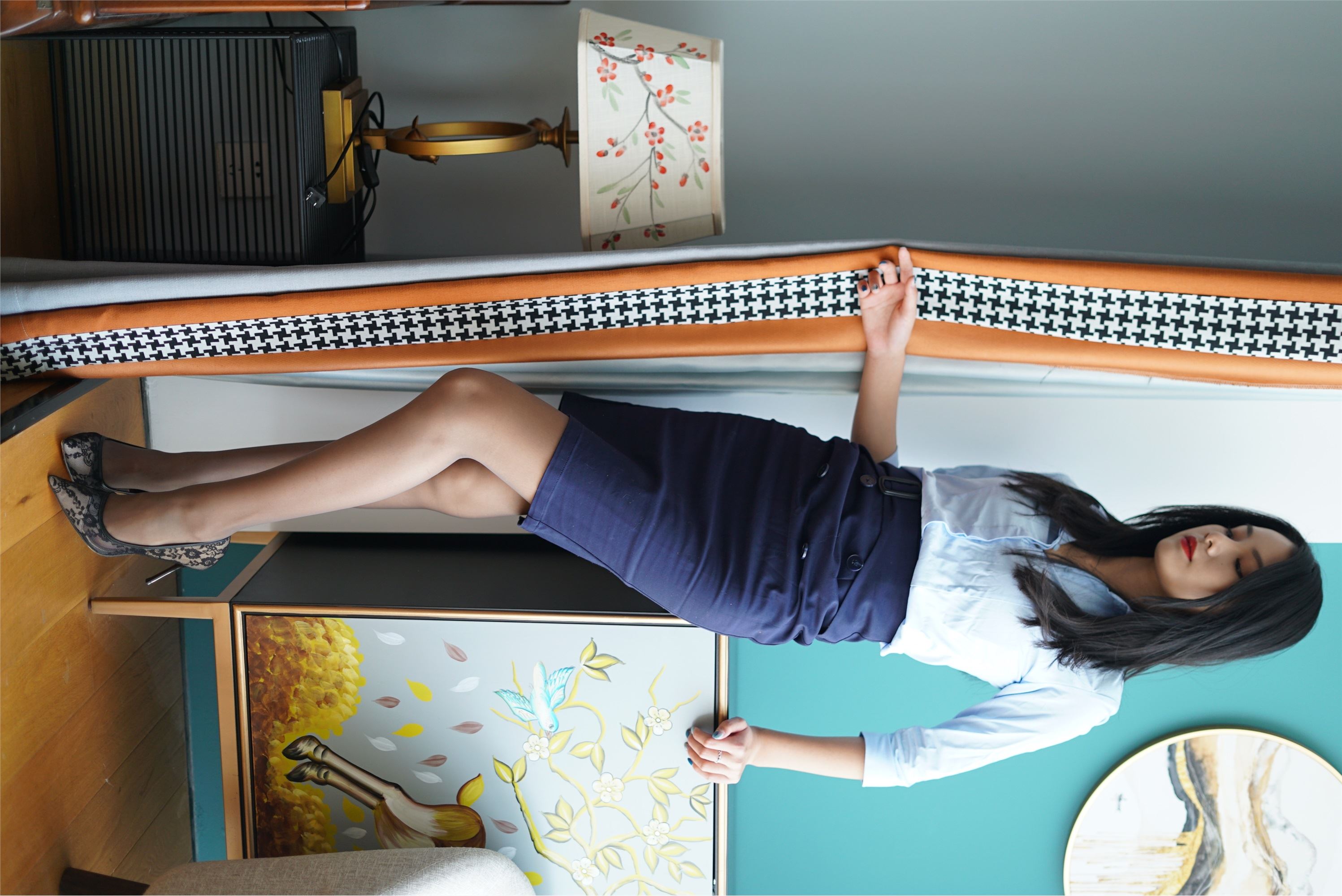 壹吻映画  2021.02.03 YW009《梦梦-蓝色职业装 》